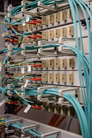 飘花电影网2026年度院线动作大片海报，爆炸特效震撼壮观